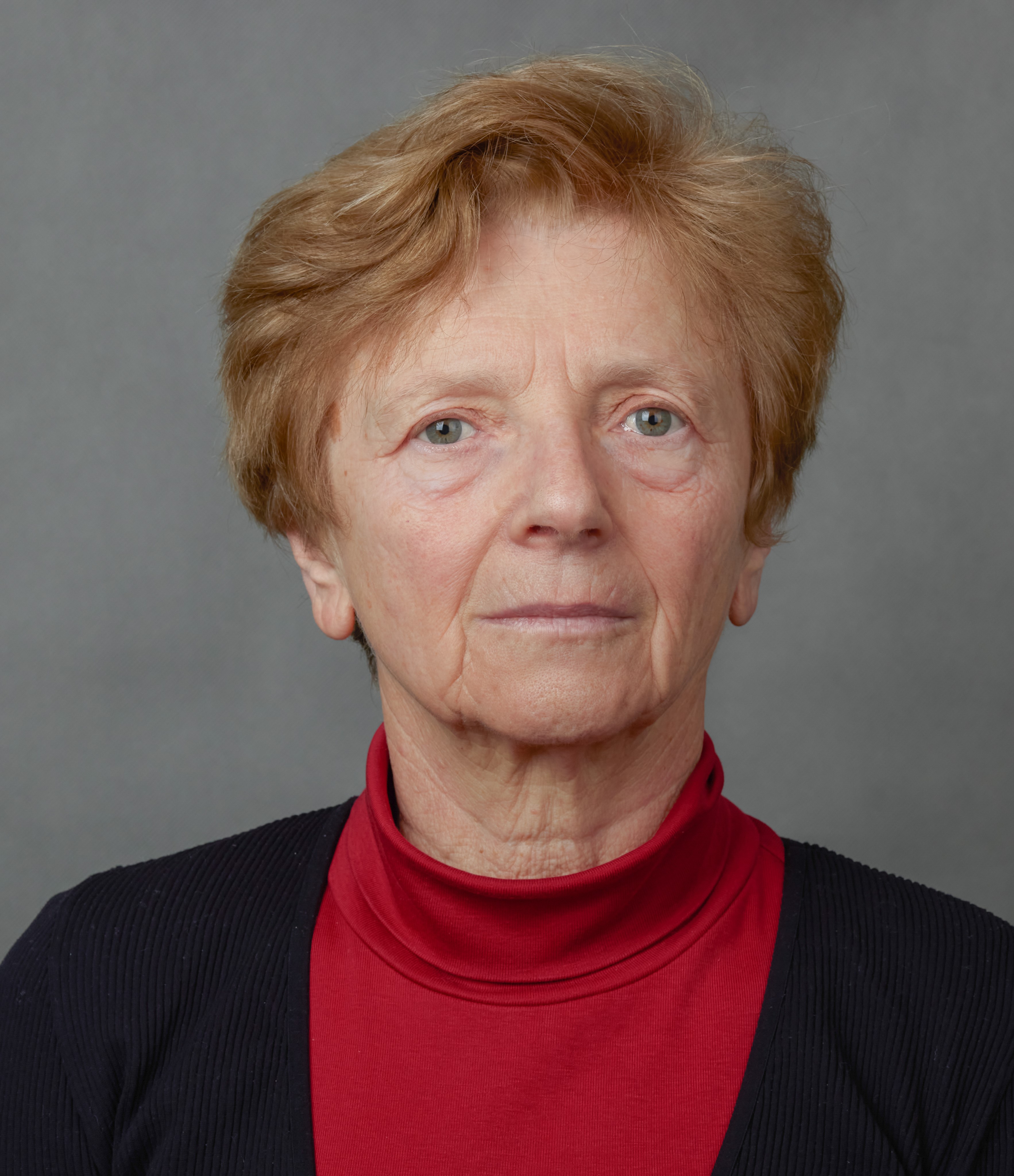 dr. Legli Veronika 