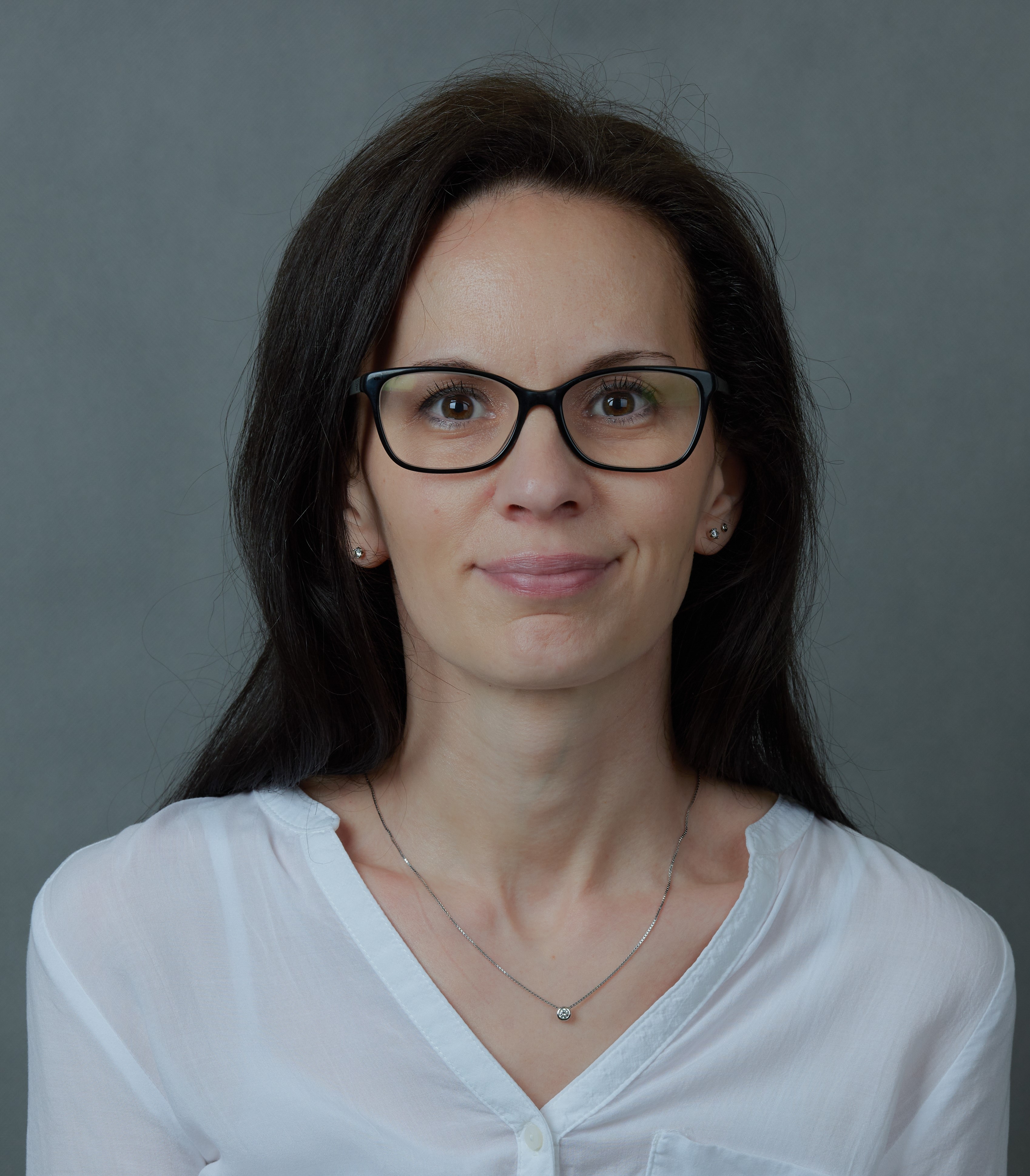 dr. Nagy Eszter