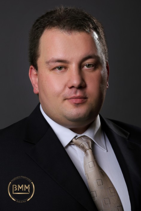Dr Hanusz Tamás