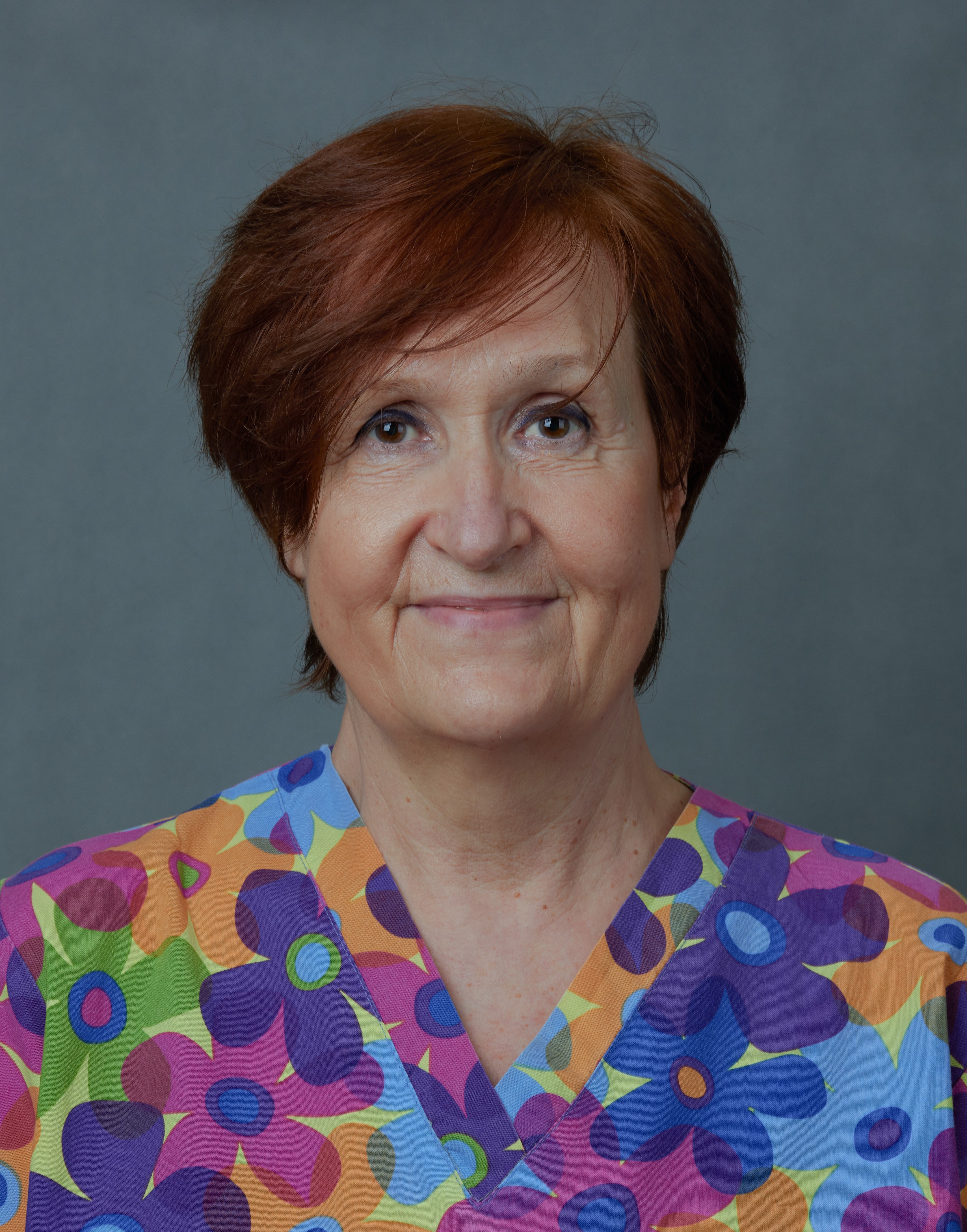 dr. Tegzes Andrea