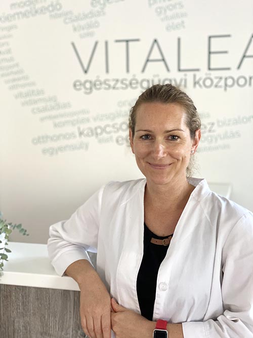 Dr. Voloncs Bernadett 